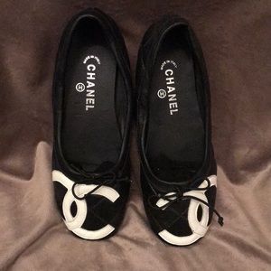 Black Chanel shoes